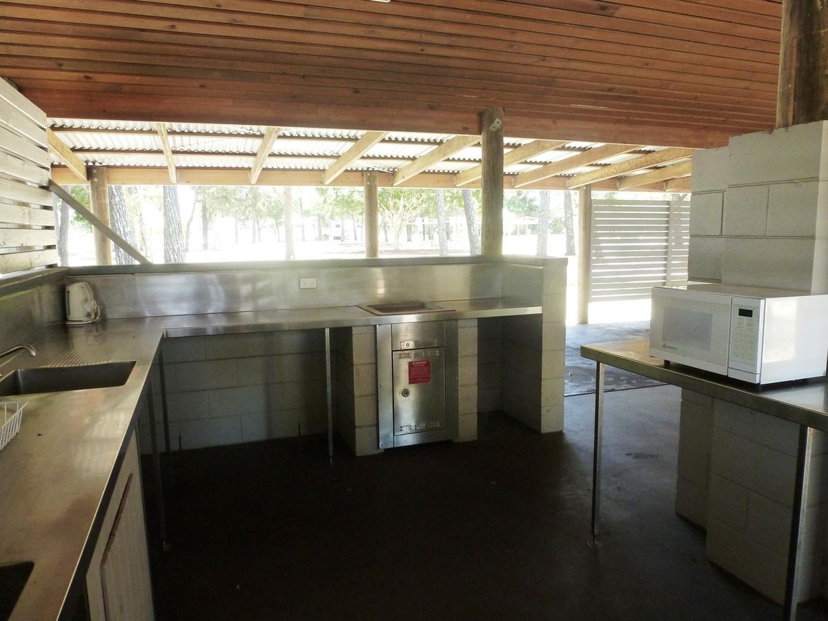 Nrma Woodgate Beach Holiday Park Eksteriør bilde